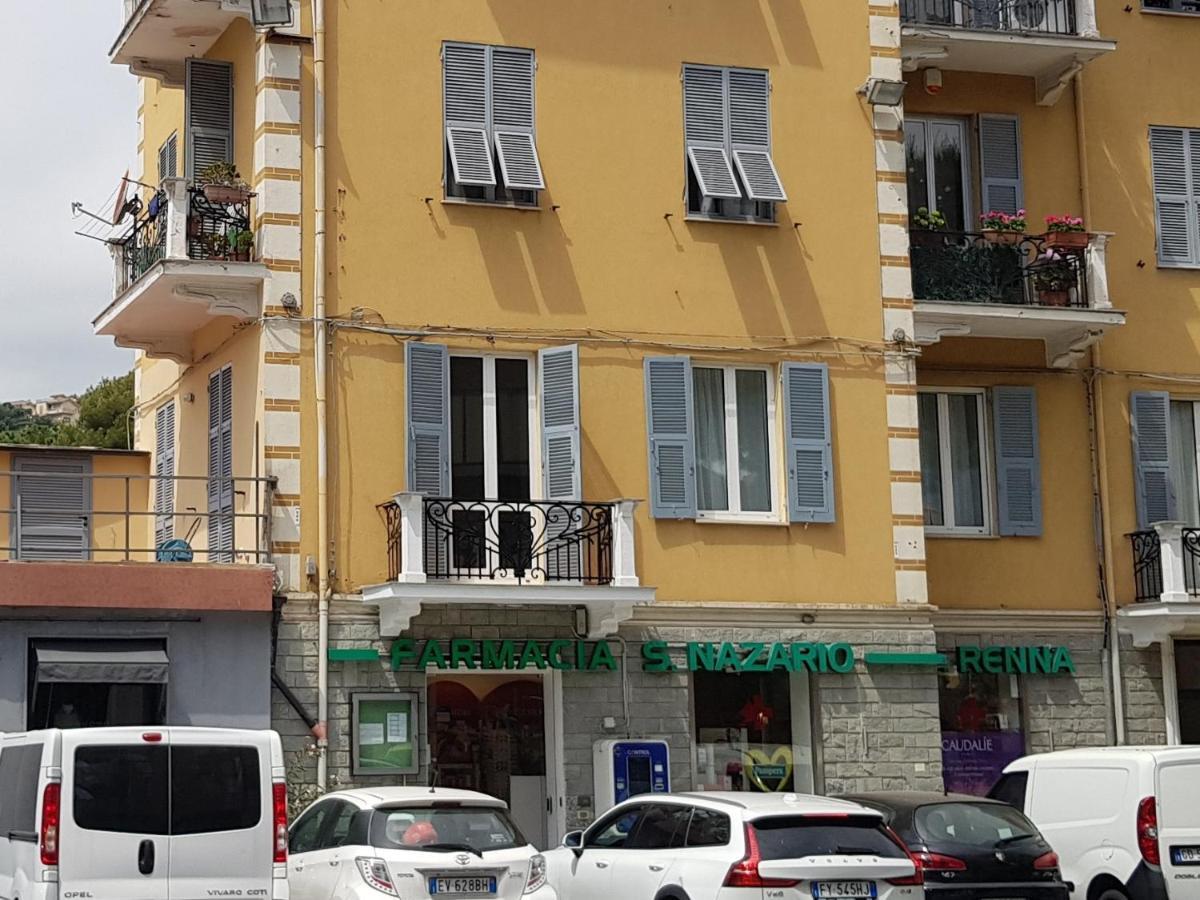 La Terrazza Apartment,A 50 Mt Dal Mare ヴァラッツェ エクステリア 写真