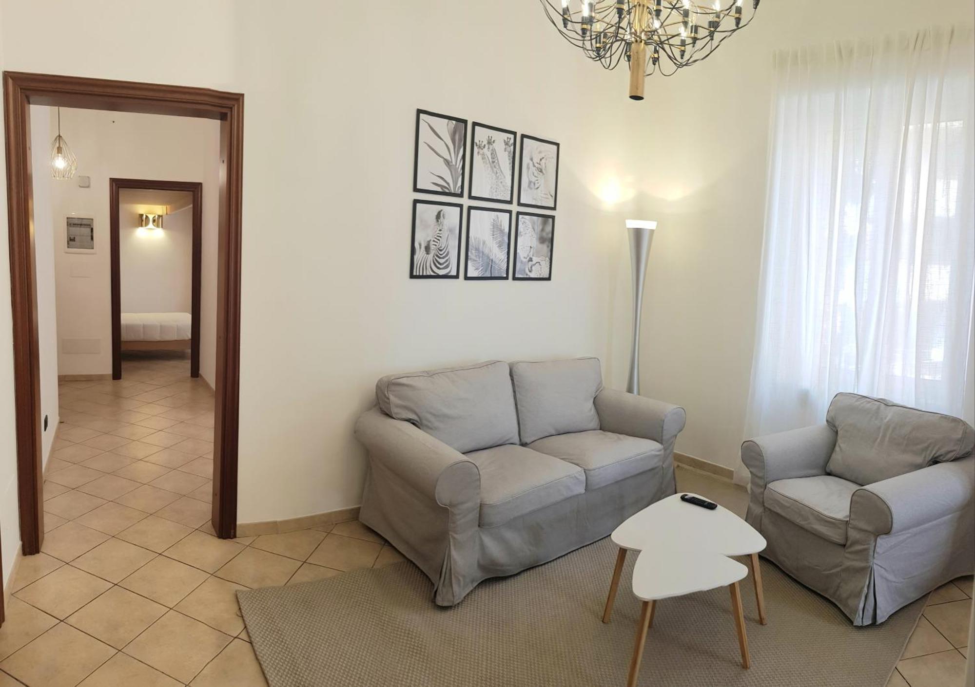 La Terrazza Apartment,A 50 Mt Dal Mare ヴァラッツェ エクステリア 写真